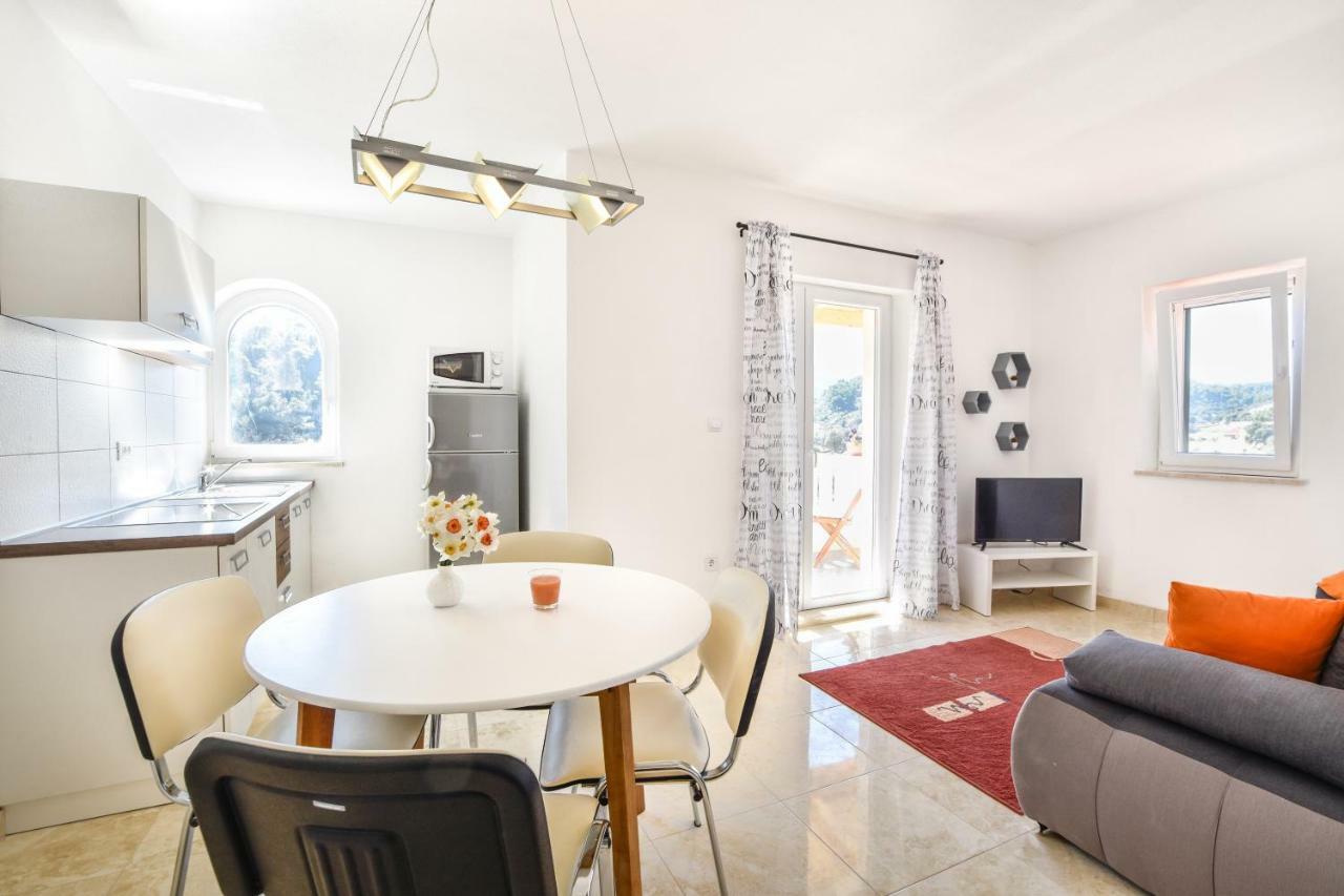Villa Mar 1 - Luxury Apartments Pucisca Luaran gambar
