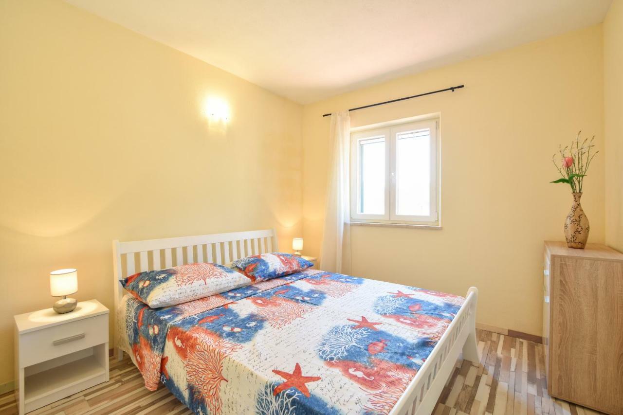 Villa Mar 1 - Luxury Apartments Pucisca Luaran gambar