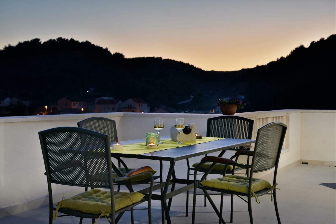 Villa Mar 1 - Luxury Apartments Pucisca Luaran gambar